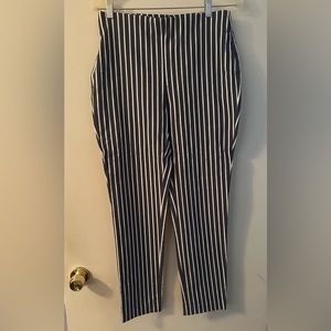 Chicos Ankle Pull-on Pants